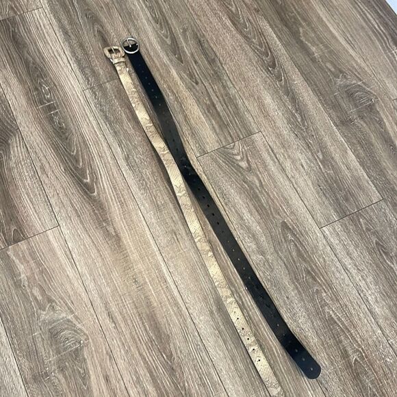 Bundle of 2 size medium belts - Picture 1 of 4